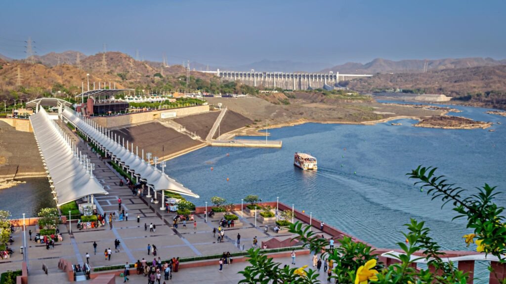 The Statue of Unity Viewing Gallery – A Sky-High Experience in Gujarat 5